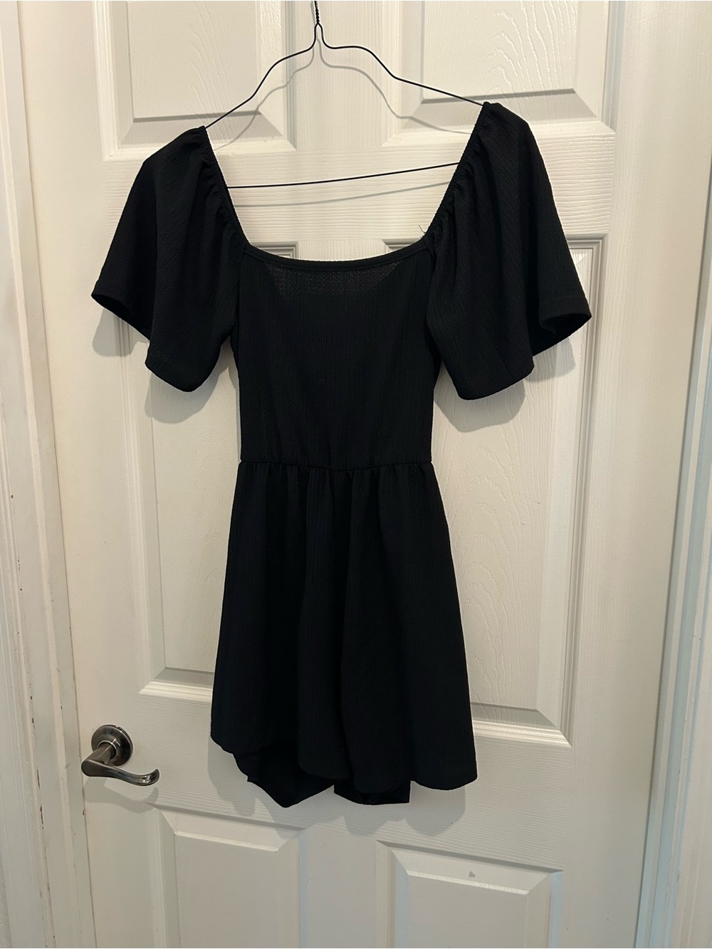 SHEIN Black Puff-Sleeve Mini Romper